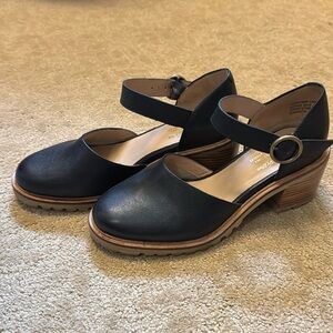 Seychelles size Lock and Key heel leather size 7.5